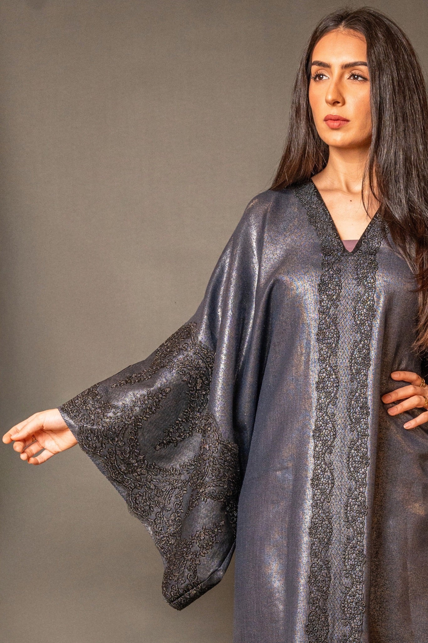 crepe dress with embroidered LylebyM crepe dress with embroidered LylebyM