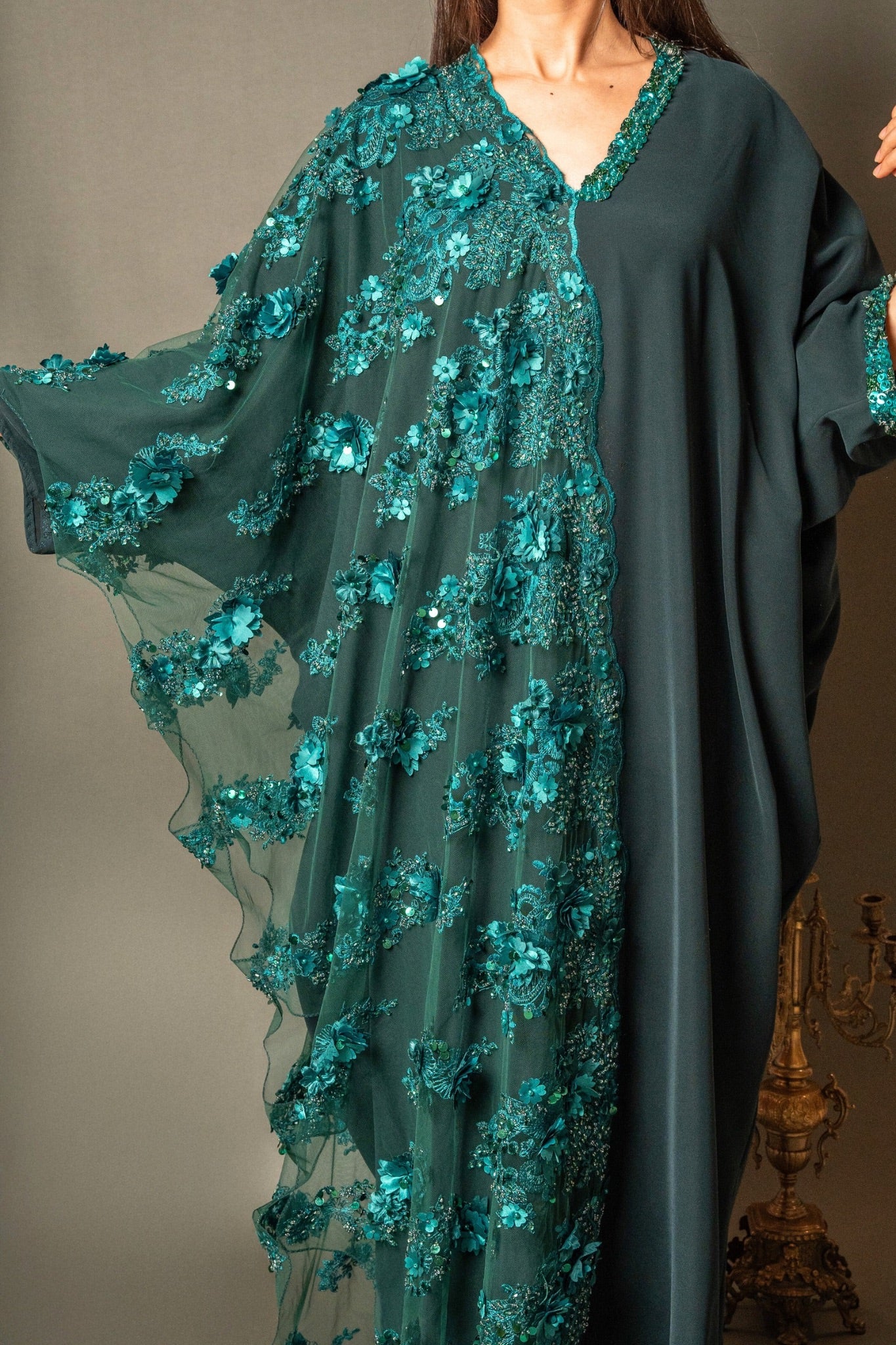 Emerald dress with floral embroidery LylebyM Emerald dress with floral embroidery LylebyM